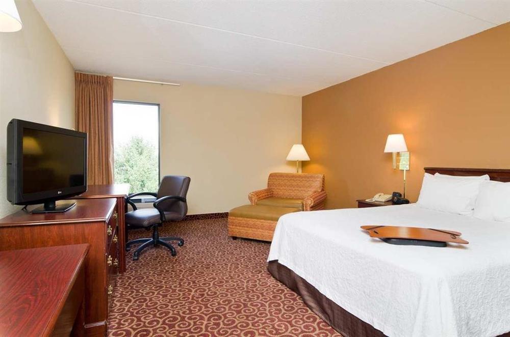 Hampton Inn Wooster Værelse billede